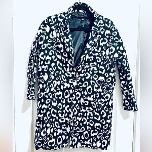 Forever 21 Black and White Leopard Light Jacket